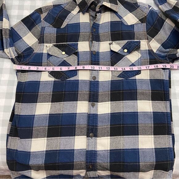 PRIVATE Member Mens plaid 100% cotton button down shirt blue ecru white in small - Picture 12 of 15